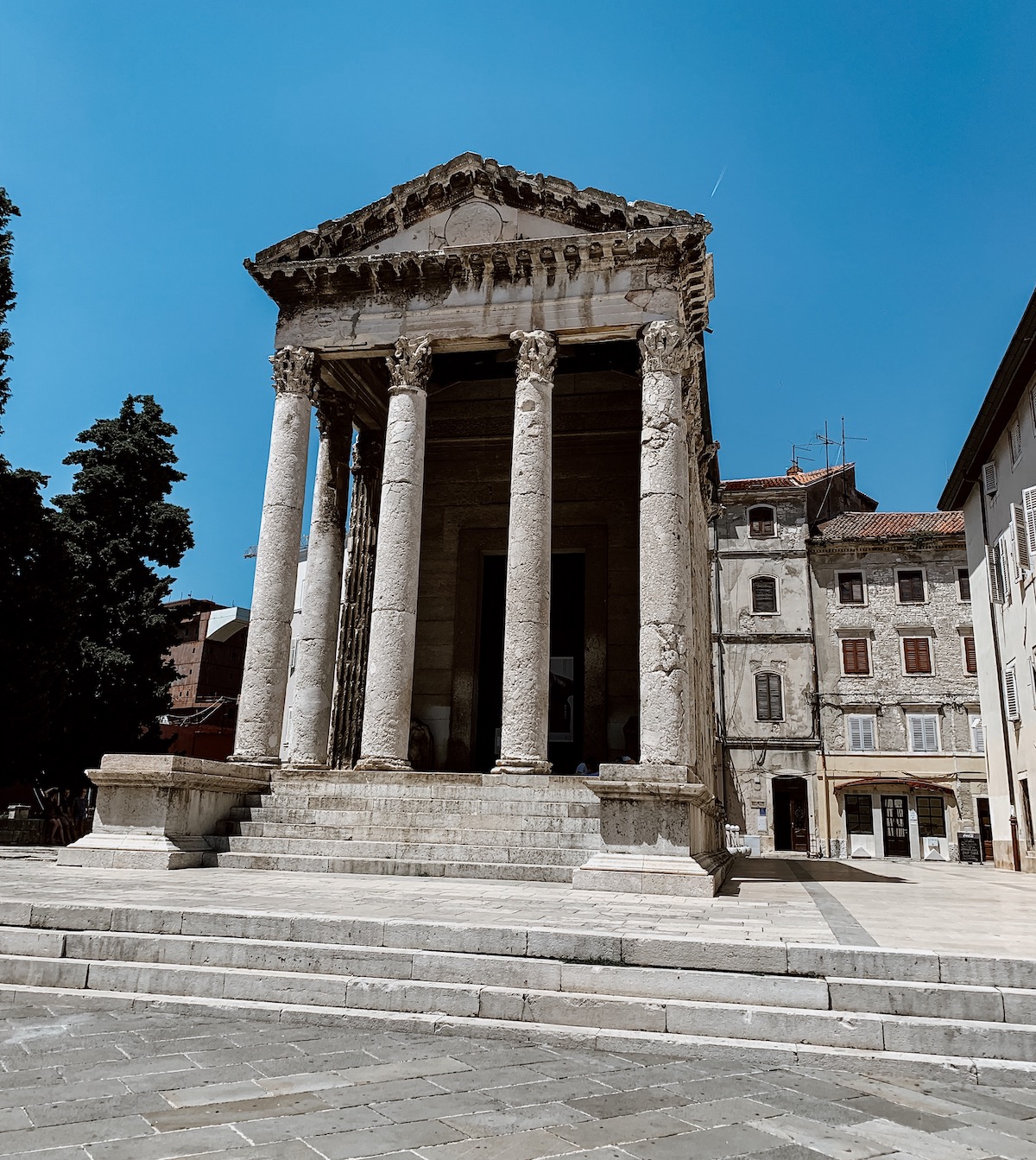 A Day Trip to Pula, Croatia | Cathedrals & Cafes Blog