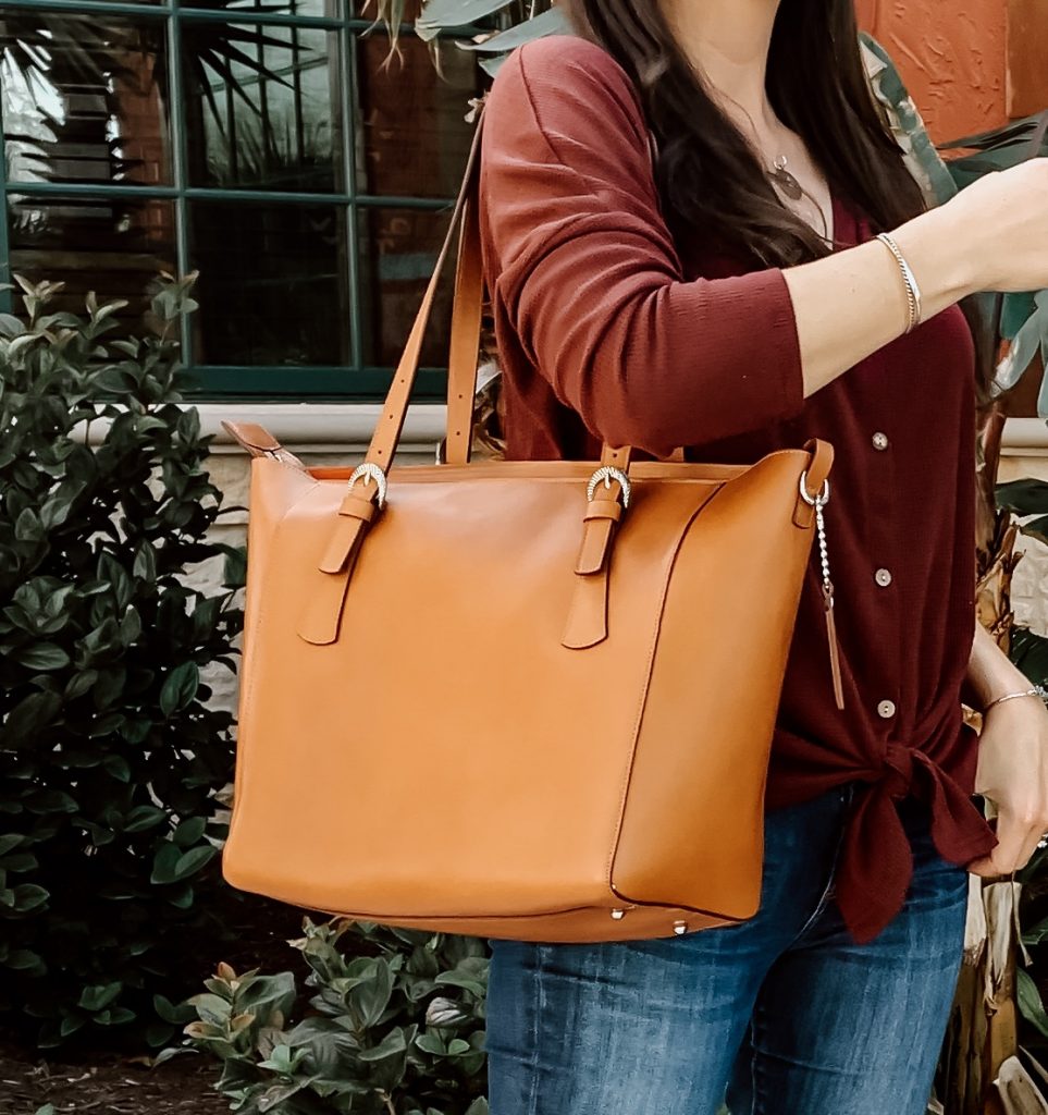 The Only Tote You Need for All Your Fall Outfits - Cathedrals & Cafes Blog