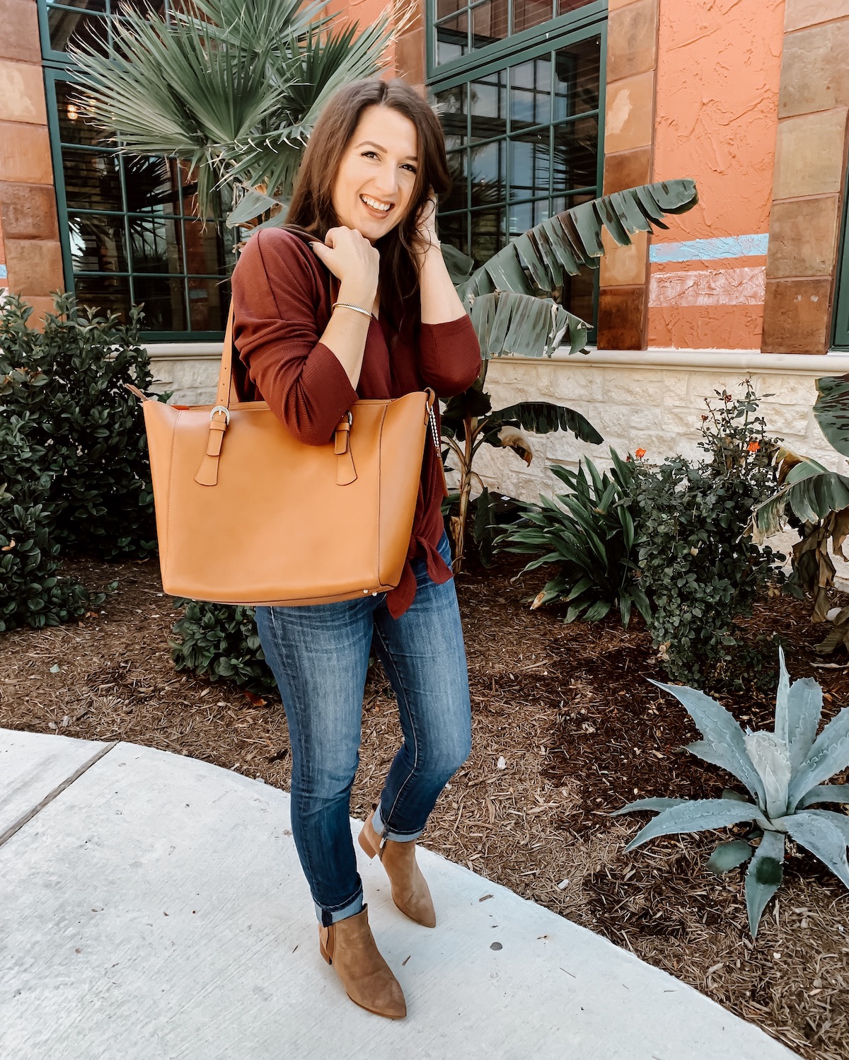 The Only Tote You Need for All Your Fall Outfits | Cathedrals & Cafes Blog