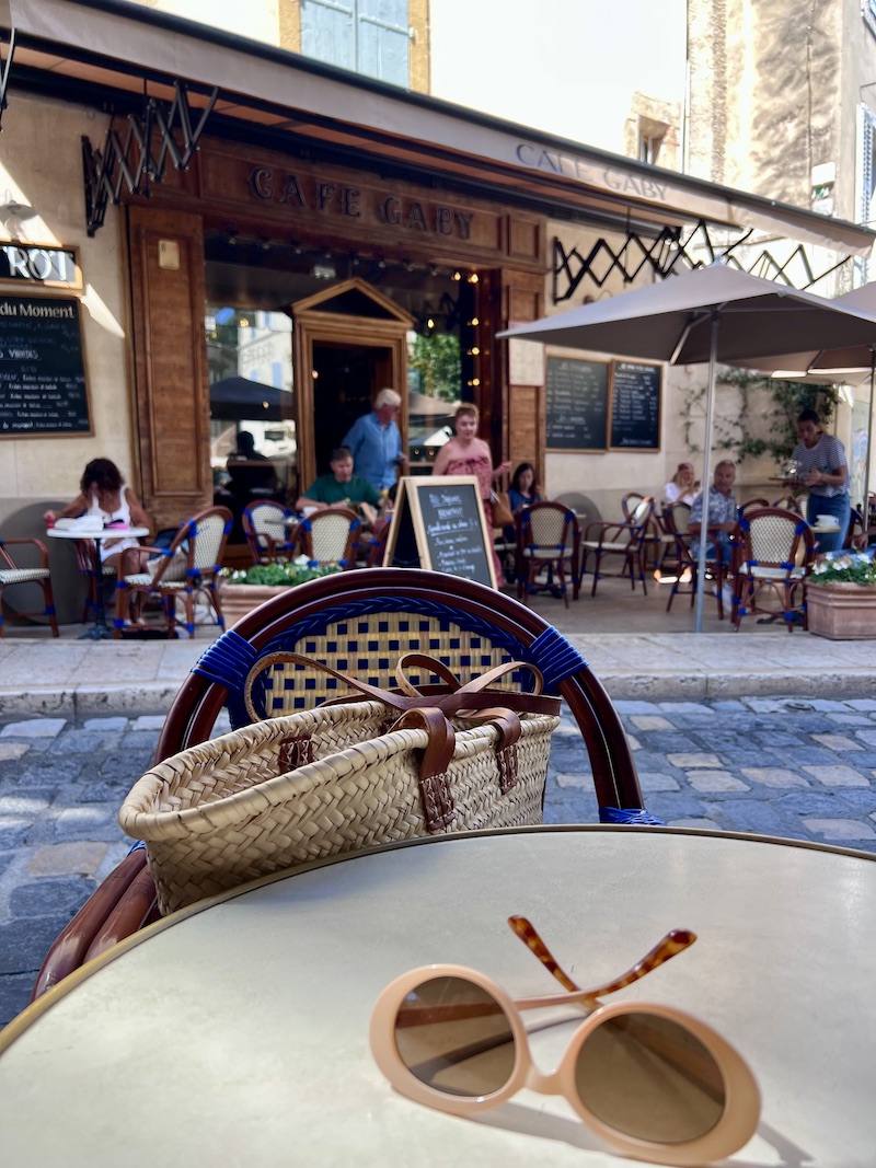 Eat+Stay+Play Provence Travel Guide | Cathedrals & Cafes Blog