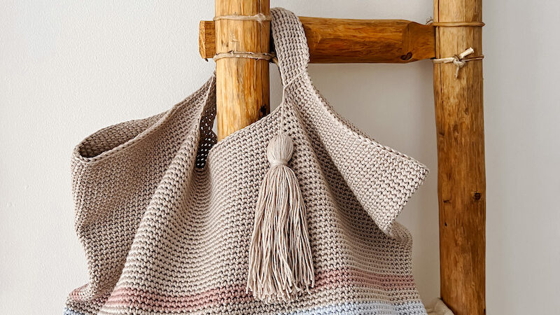Lola Subtle Striped Crochet Tote Pattern | A Hobbii Plus Pattern by Cathedrals & Cafes