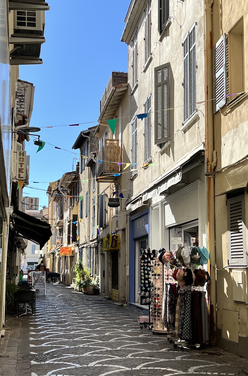 A Day In Antibes | Cathedrals & Cafes Blog