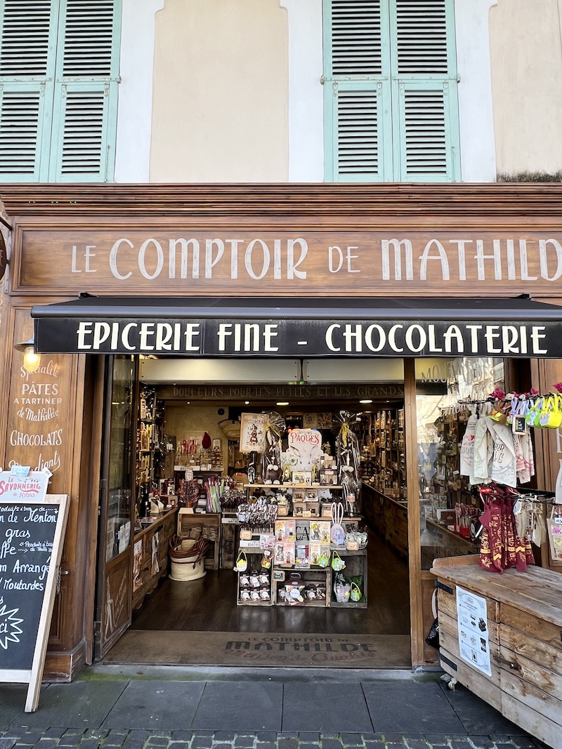 A Day In Antibes | Cathedrals & Cafes Blog