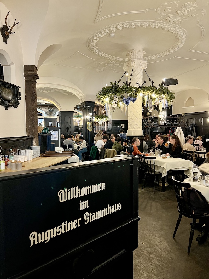 Eat+Stay+Play: Munich Travel Guide | Cathedrals & Cafes Blog