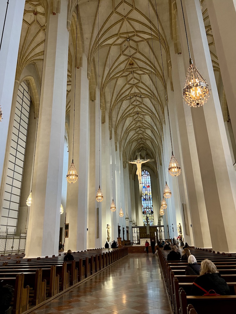 Eat+Stay+Play: Munich Travel Guide | Cathedrals & Cafes Blog