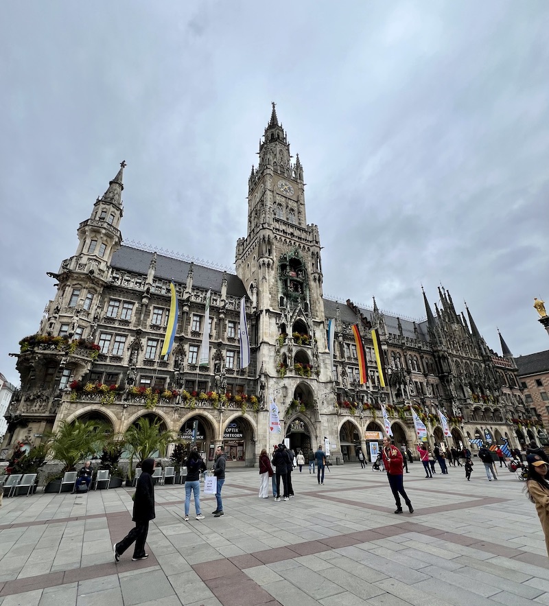 Eat+Stay+Play: Munich Travel Guide | Cathedrals & Cafes Blog