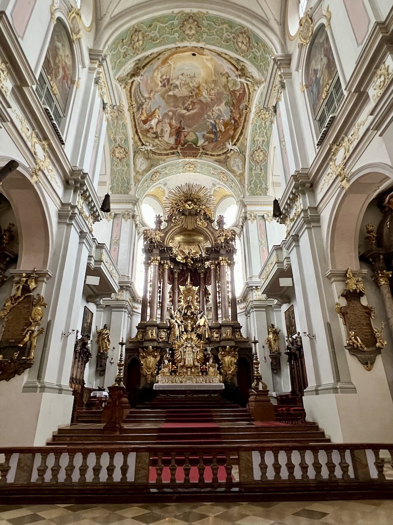Eat+Stay+Play: Munich Travel Guide | Cathedrals & Cafes Blog