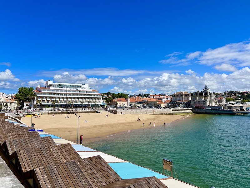 Oceanfront promenade in Cascais